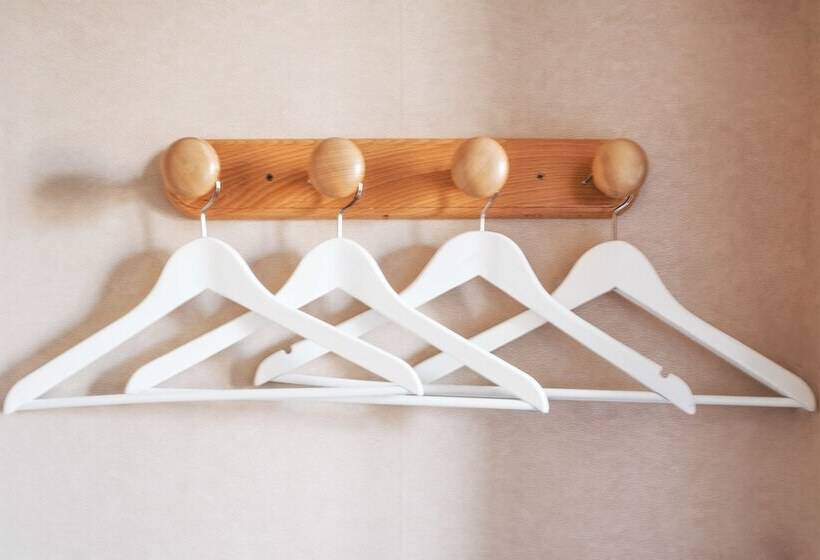 חדר קומפורט, Les Trois Rois