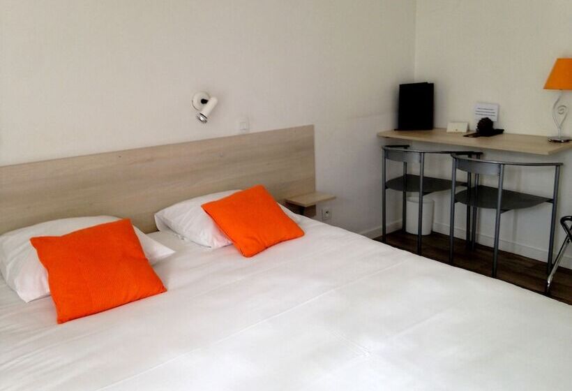 Comfort room with balcony, Les Cols Verts