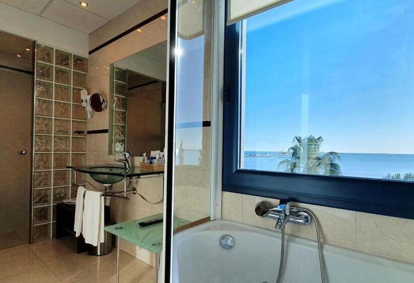 סוויטת ג'וניור עם טרסה, Miami Mar