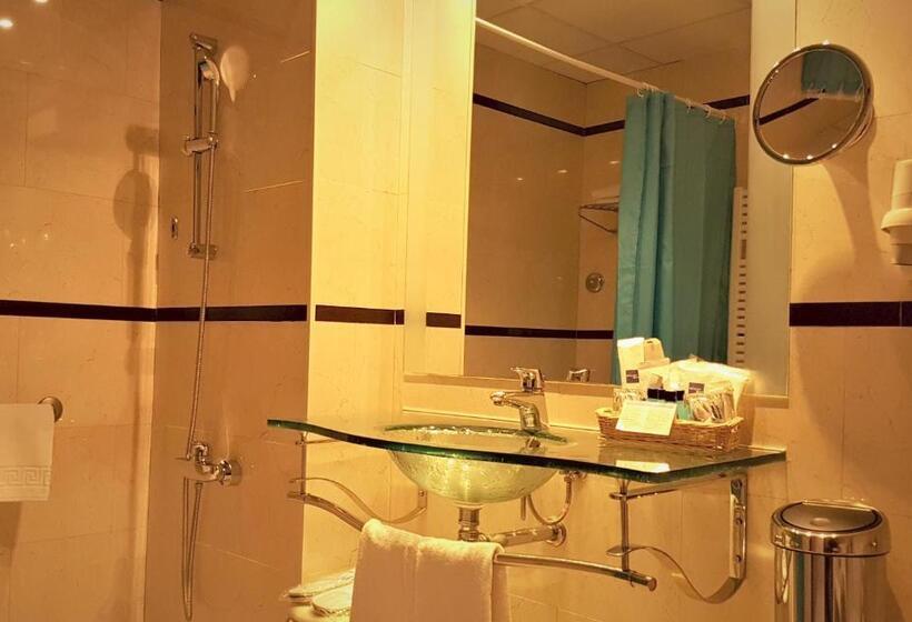 חדר סטנדרט מותאם לאדם עם מוגבלויות, Miami Mar