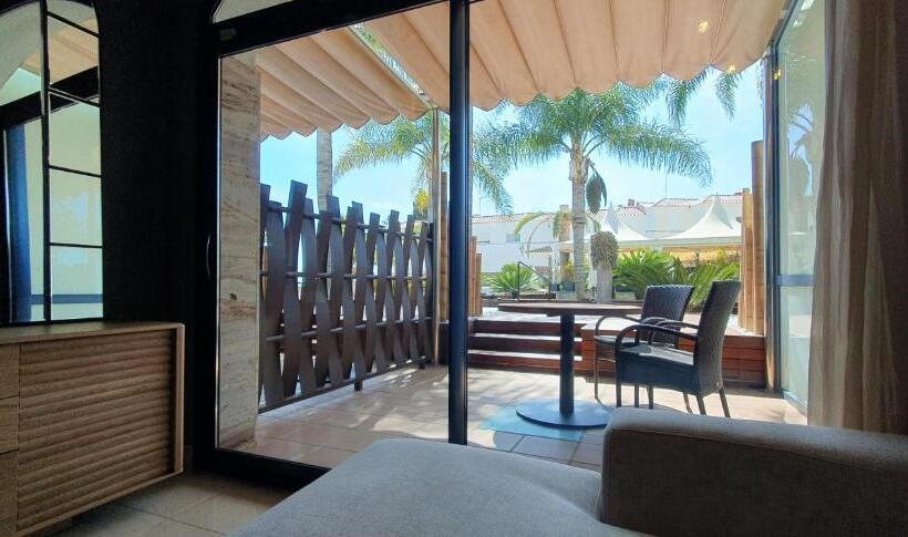 חדר פרמיום, Miami Mar