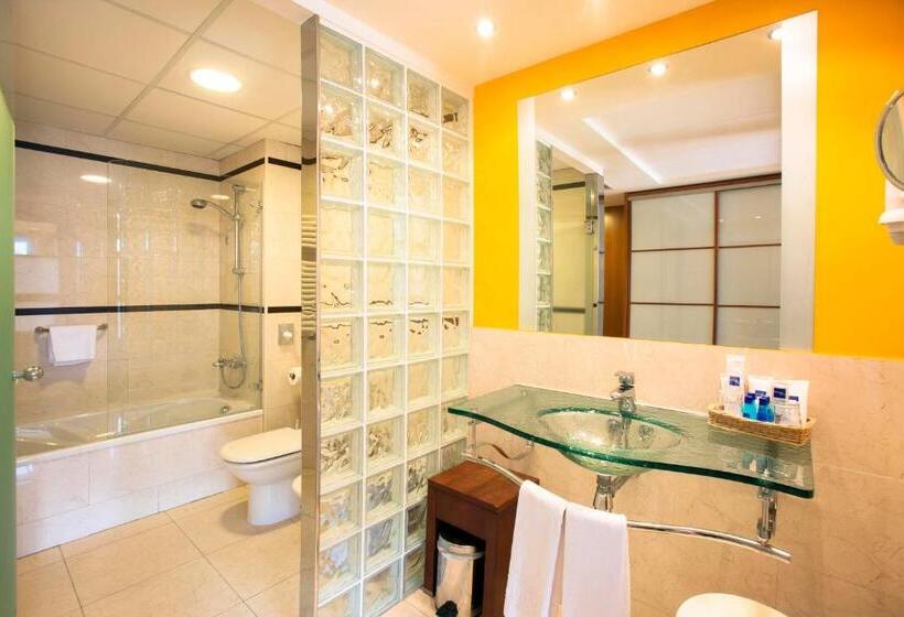 חדר סטנדרט נוף לים עם טרסה, Miami Mar