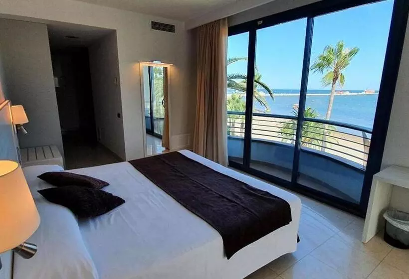 テラス付きジュニアスイート, Miami Mar