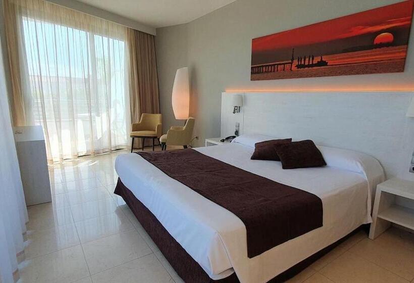 סוויטת ג'וניור עם טרסה, Miami Mar