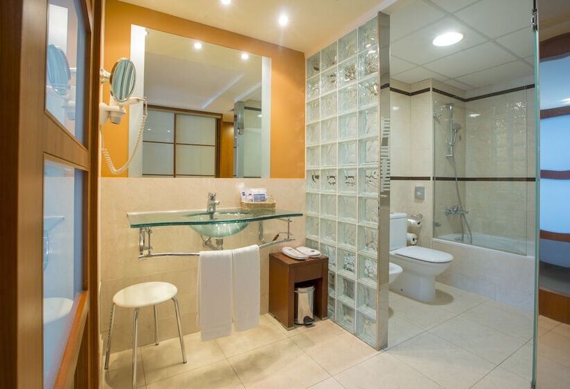 חדר סטנדרט נוף לים עם טרסה, Miami Mar