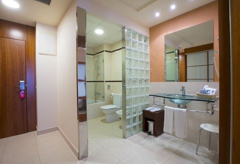 חדר סטנדרט נוף לים עם טרסה, Miami Mar