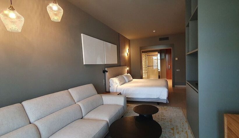 חדר פרמיום, Miami Mar