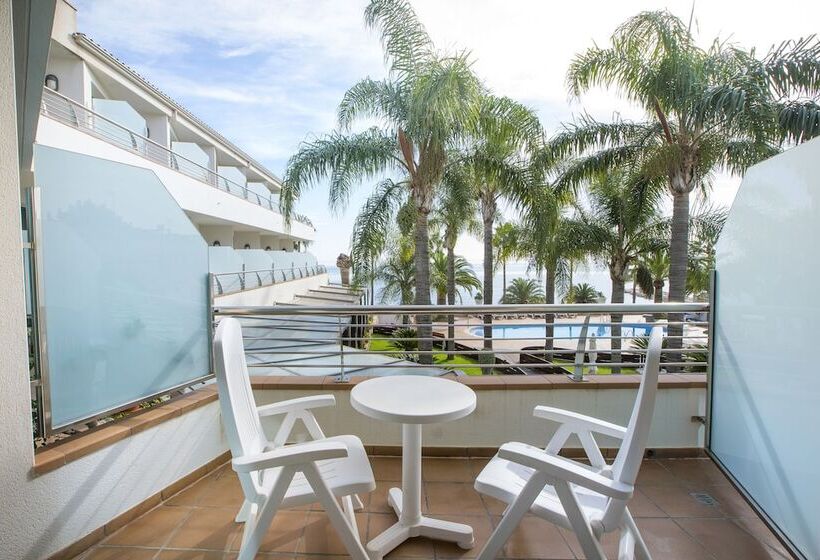 חדר סטנדרט מותאם לאדם עם מוגבלויות, Miami Mar