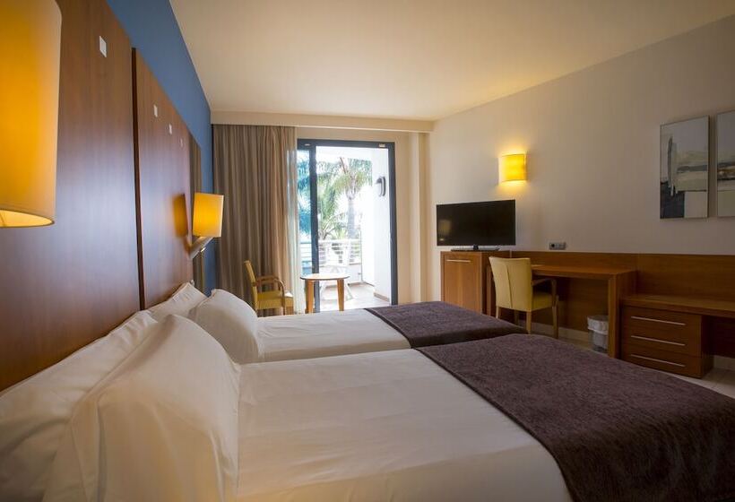 חדר סטנדרט מותאם לאדם עם מוגבלויות, Miami Mar