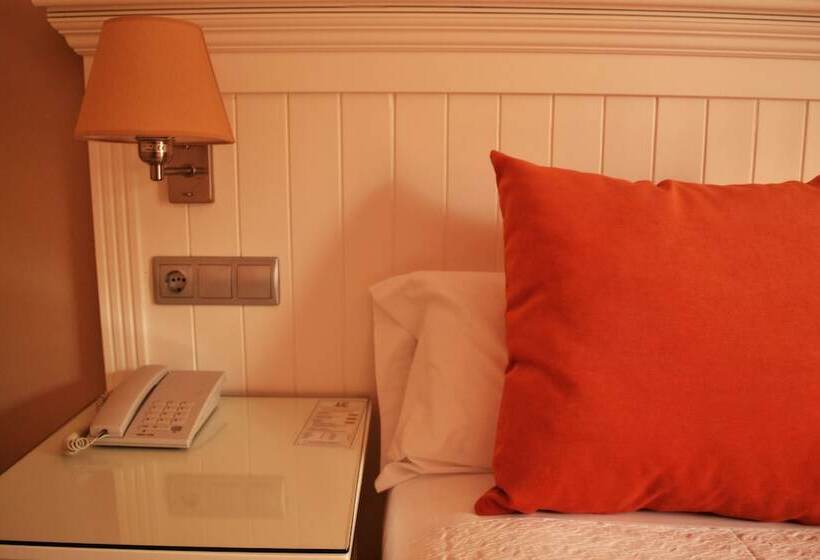 スタンダードルーム, Pradillo Conil