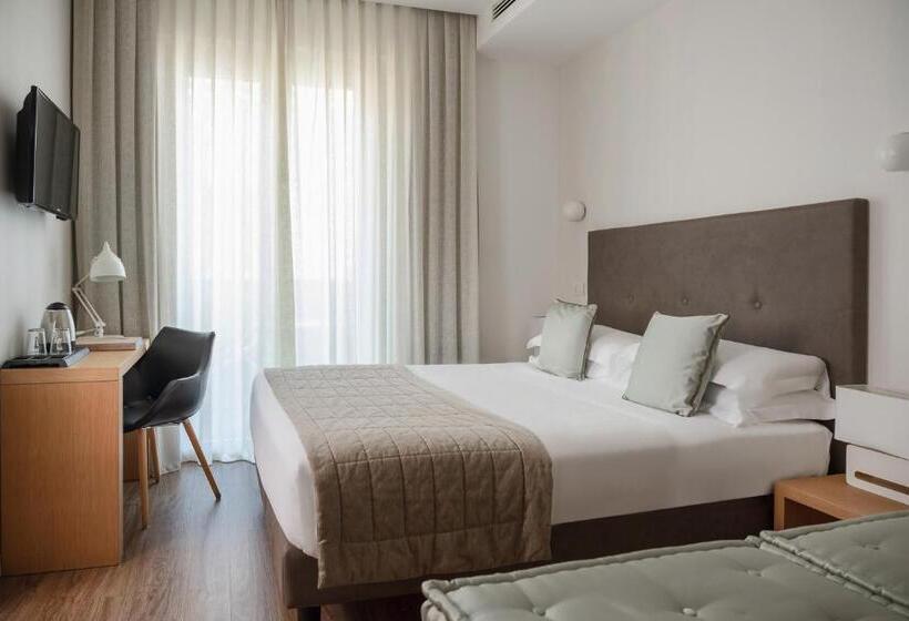 コンフォートルーム, Select Suites & Spa Apartments