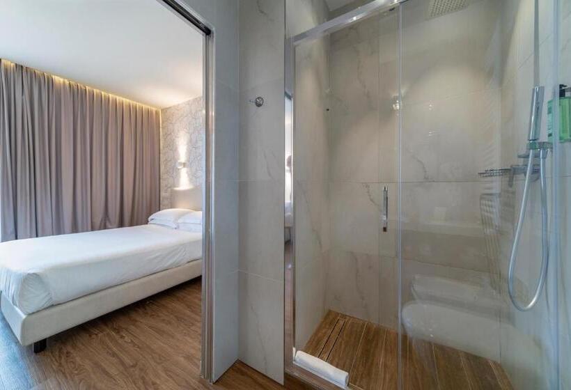 スイート, Select Suites & Spa Apartments