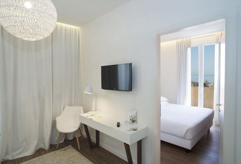 スイート, Select Suites & Spa Apartments