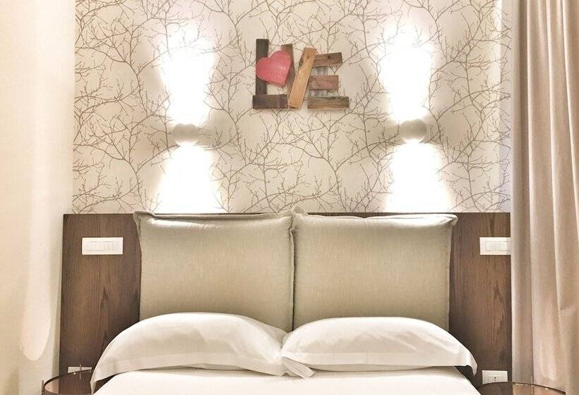 コンフォートトリプルルーム, Select Suites & Spa Apartments