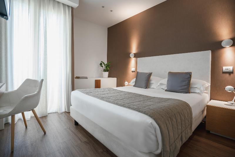 スイート, Select Suites & Spa Apartments