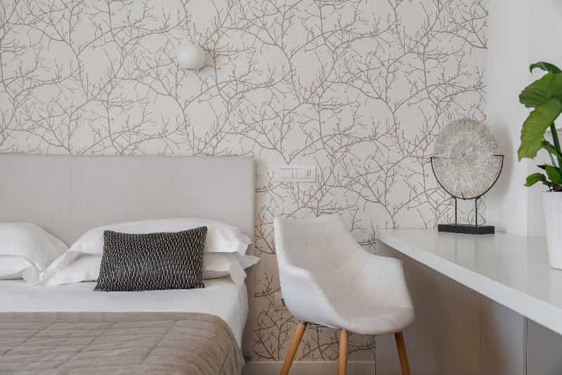 コンフォートトリプルルーム, Select Suites & Spa Apartments