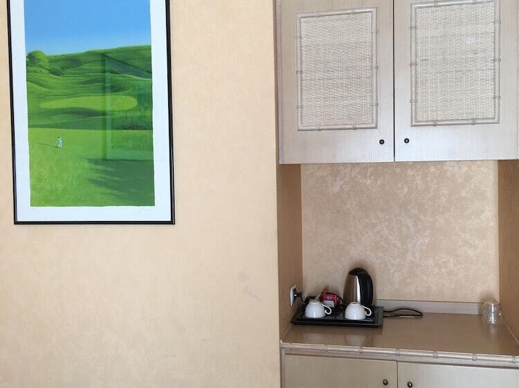 اتاق سوپریور, Serravalle Golf