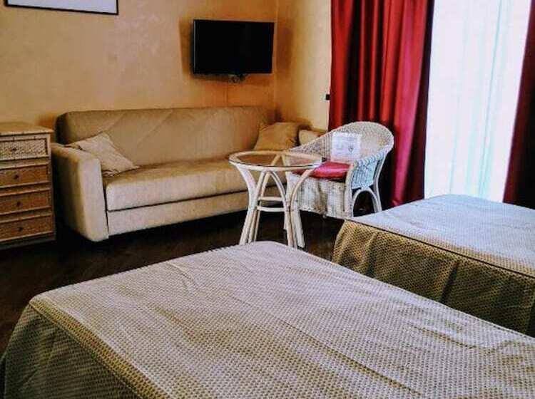 标准三人间, Serravalle Golf