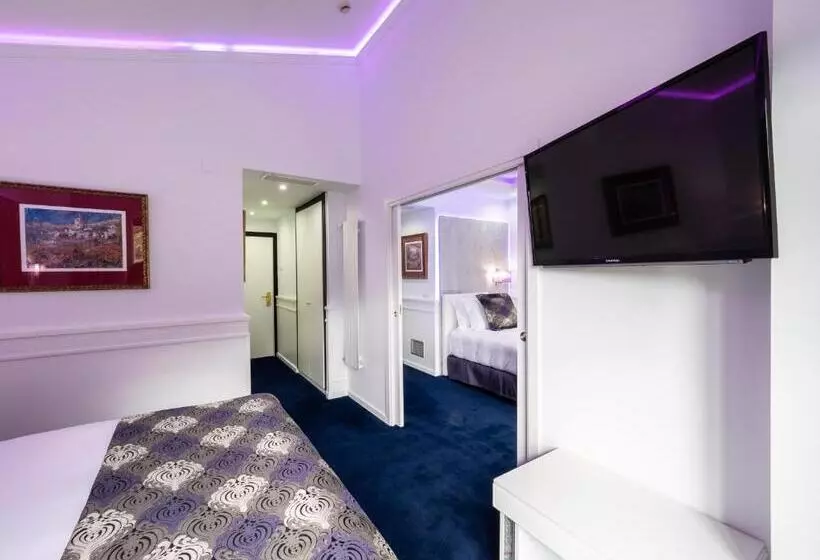 اتاق استاندارد سه نفره, Princesa Parc Excellence