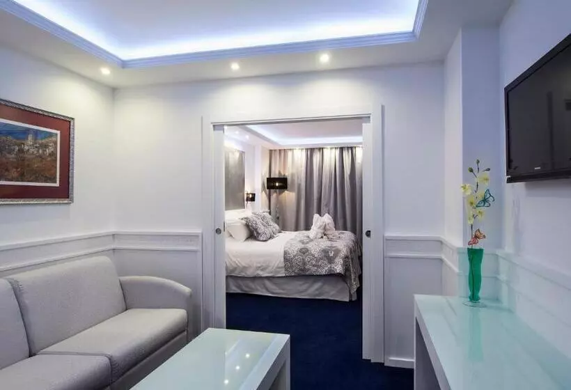 سوییت با چشم‌انداز کوه, Princesa Parc Excellence