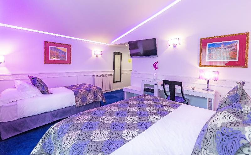 اتاق استاندارد سه نفره, Princesa Parc Excellence