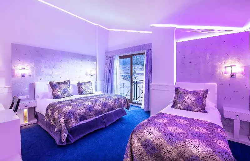 اتاق استاندارد سه نفره, Princesa Parc Excellence