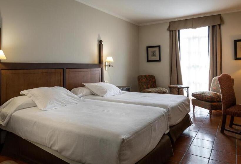 Номер Стандарт, Parador De Monforte De Lemos