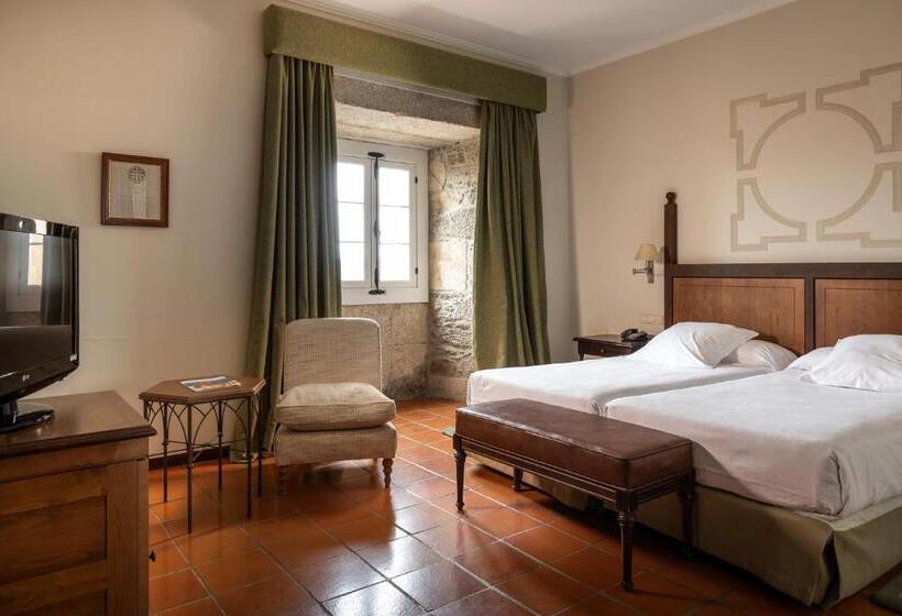 Полулюкс, Parador De Monforte De Lemos