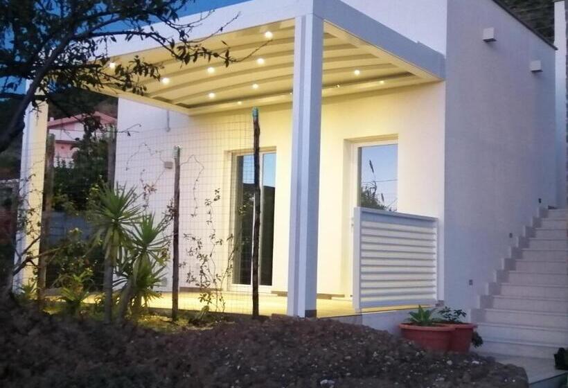 带大床的标准间, Laris