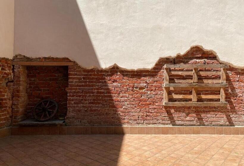 غرفة قياسية رباعية, La Chiocciola