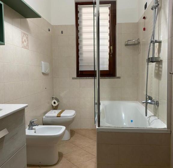 غرفة قياسية رباعية, La Chiocciola