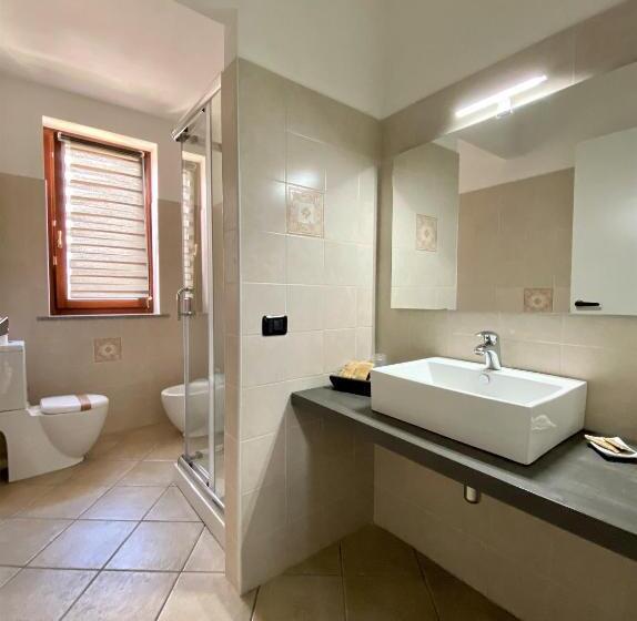 شقة غرفة واحدة, La Chiocciola