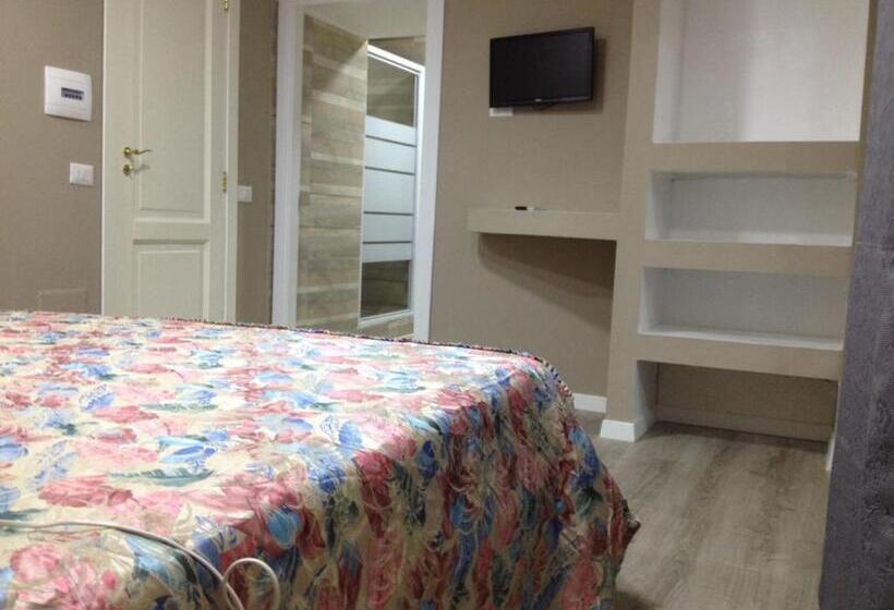 اتاق استاندارد, Napoli Centro