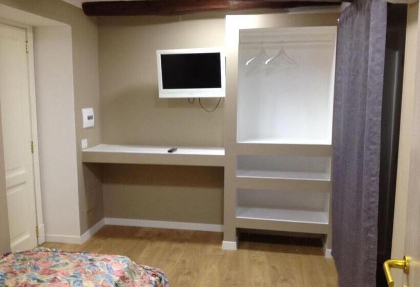 اتاق استاندارد یک نفره, Napoli Centro