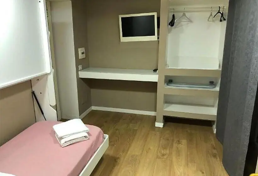اتاق استاندارد با تختهای تاشو, Napoli Centro