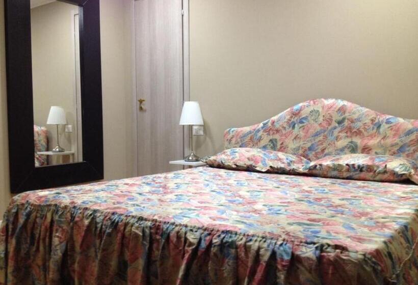 اتاق استاندارد, Napoli Centro