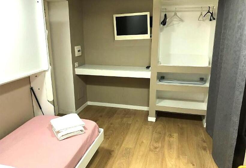 اتاق استاندارد, Napoli Centro