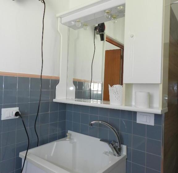 四人标准间, B&b Anter