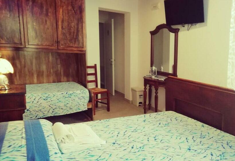 غرفة سوبيريور ثلاثية, Le Mille E Una Notte