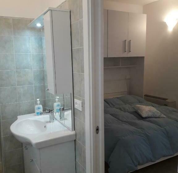 غرفة قياسية, Le Mille E Una Notte