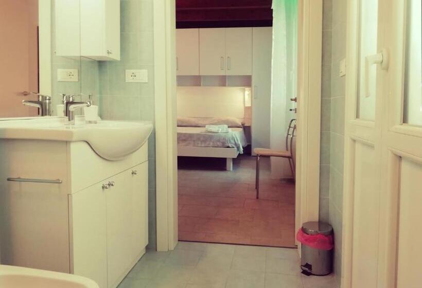 غرفة ديلوكس, Le Mille E Una Notte