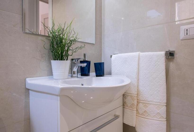 اتاق سوپریور, B&b Toma Street