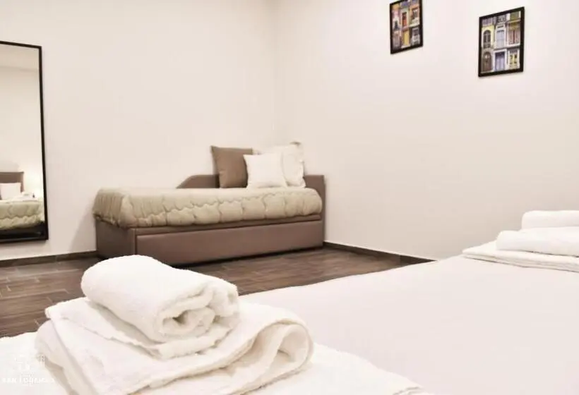 اتاق لوکس چهار تخته, San Lorenzo S Home