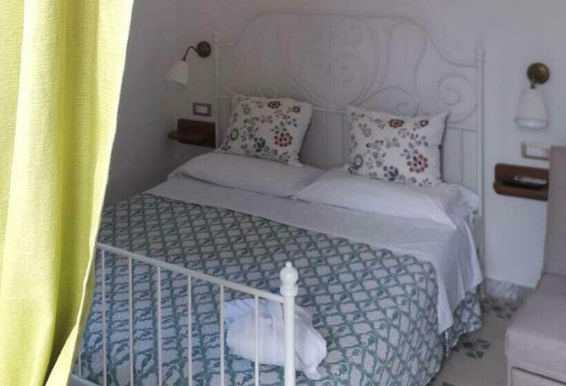 스탠다드 트리플 룸, Domus Linda B&b