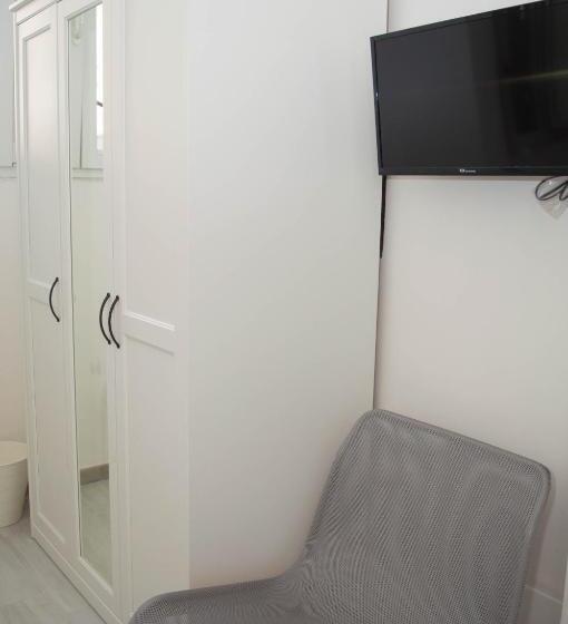 패밀리 룸, Domus Linda B&b