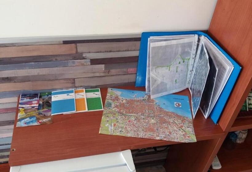 اتاق خانوادگی, Nitto House