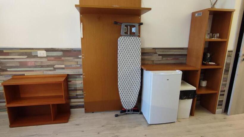 اتاق خانوادگی, Nitto House