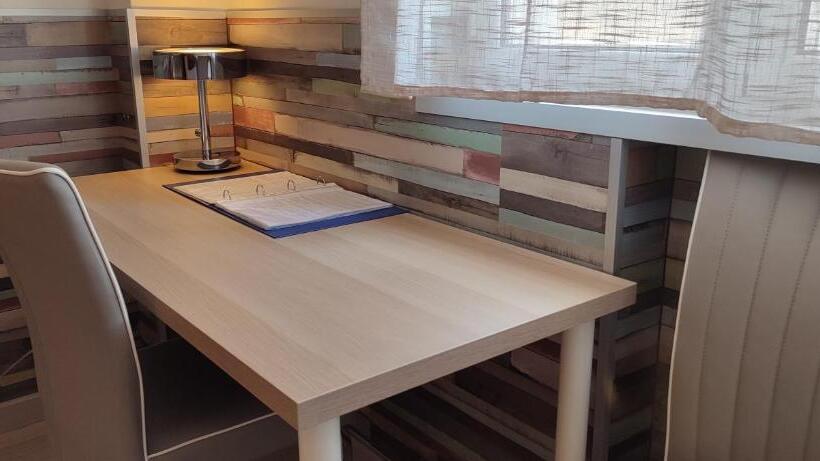 اتاق خانوادگی, Nitto House