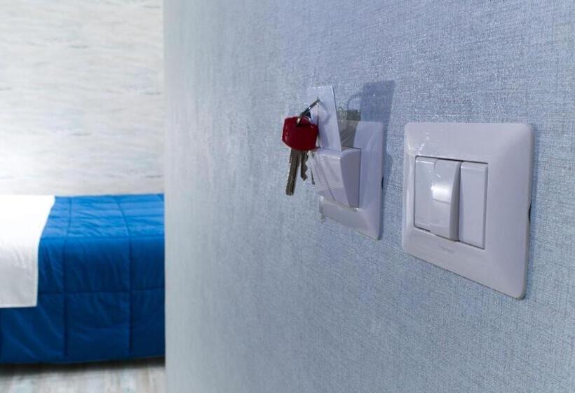 اتاق عادی, Nitto House