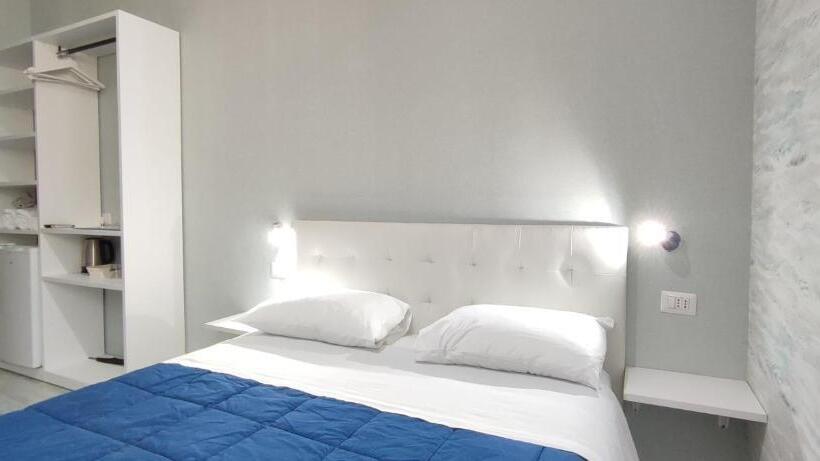 اتاق عادی, Nitto House